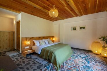 premium homestay in Tirthan Valley